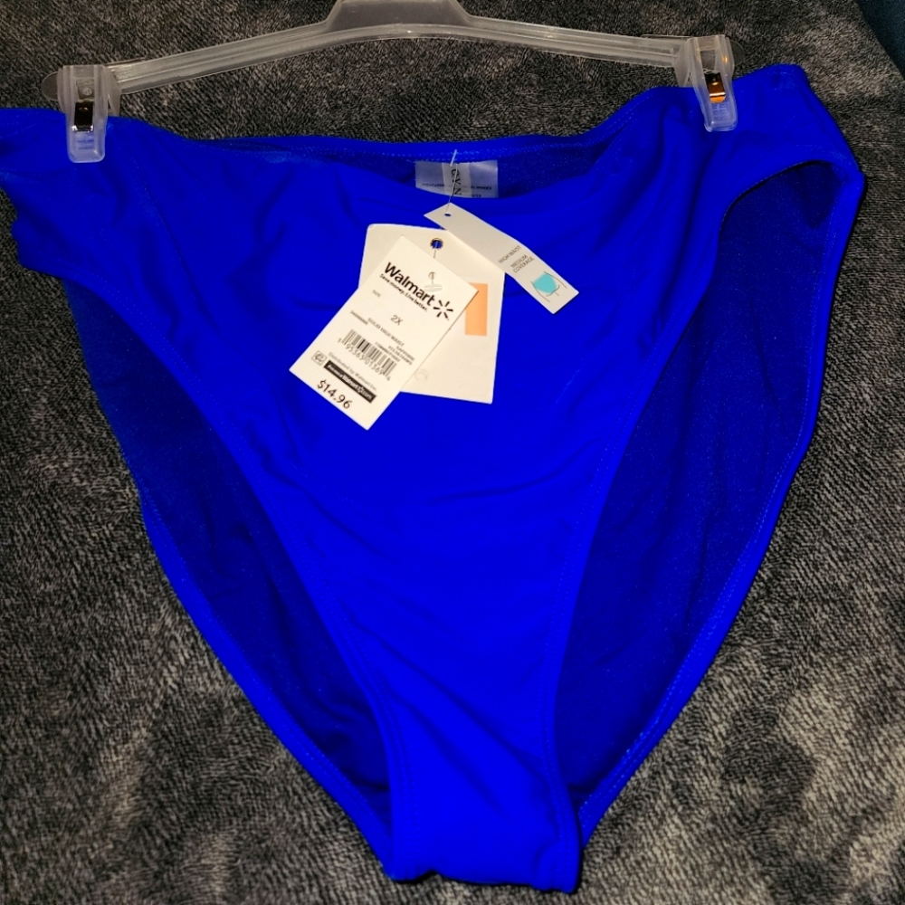 NWT CYN & LUCA BOTTOMS
